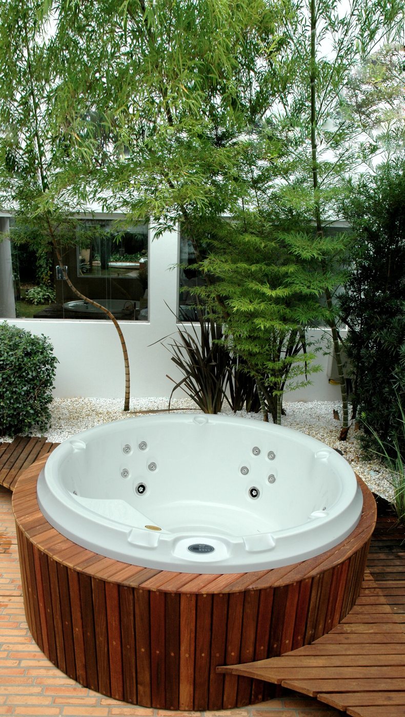 Jacuzzi® J-210